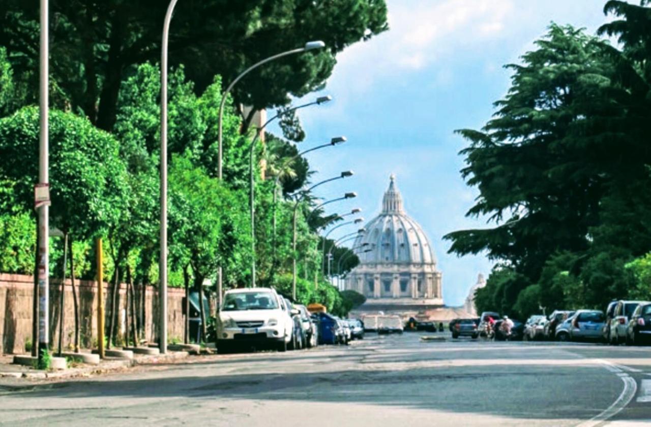 Vatican Area Piccolomini House Superattico Ristrutturato E Arredato Apartamento